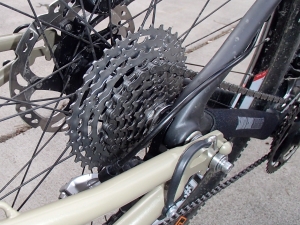 12mm thru axle adapter for bike trailer